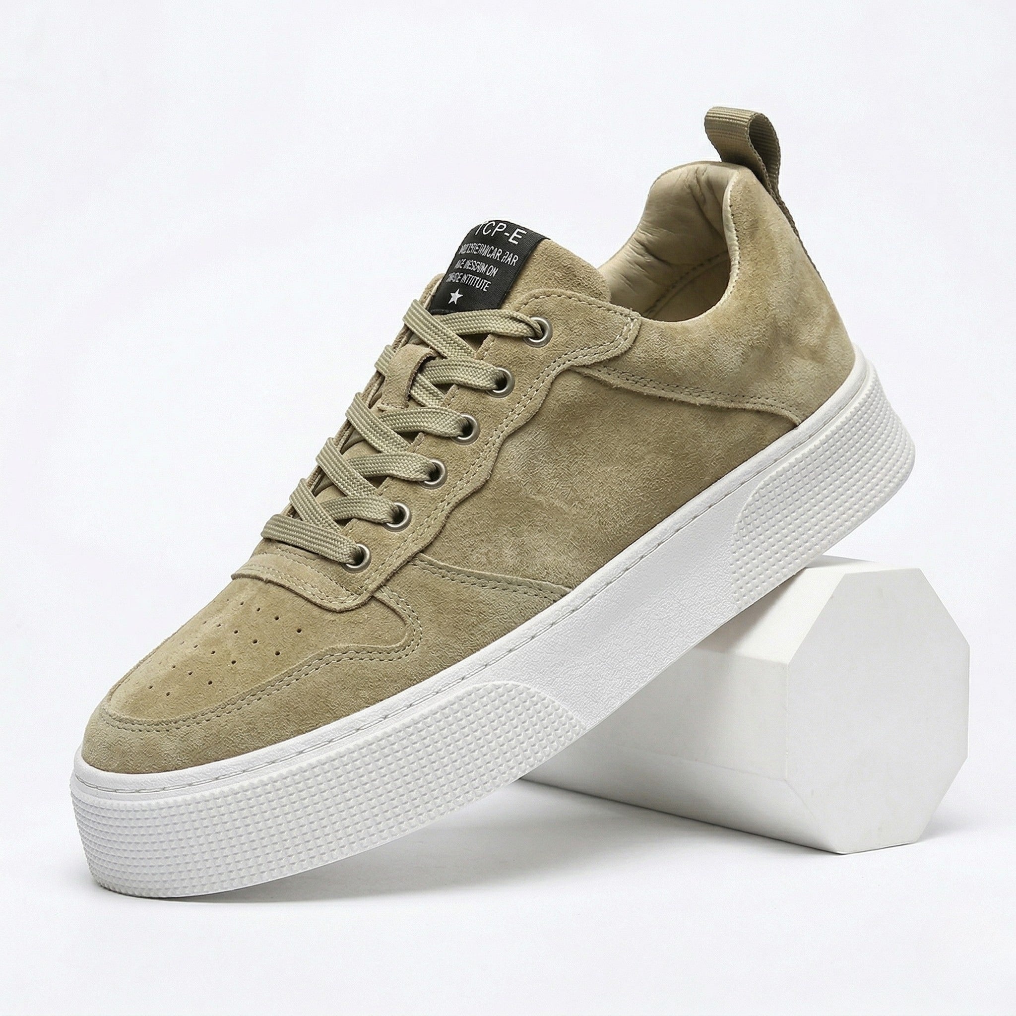 Men’s Breathable Casual Sneakers Comfortable Everyday Walking