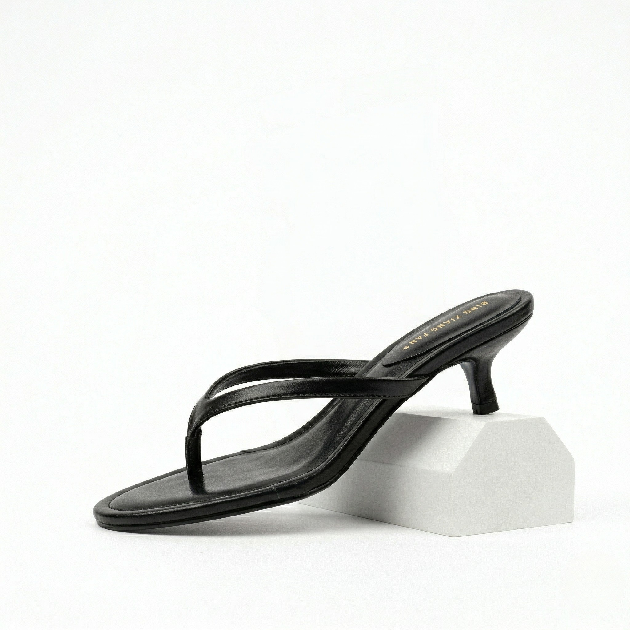 Women’s Lightweight Flip Flop Heels Elegant Slim Fit Sandals