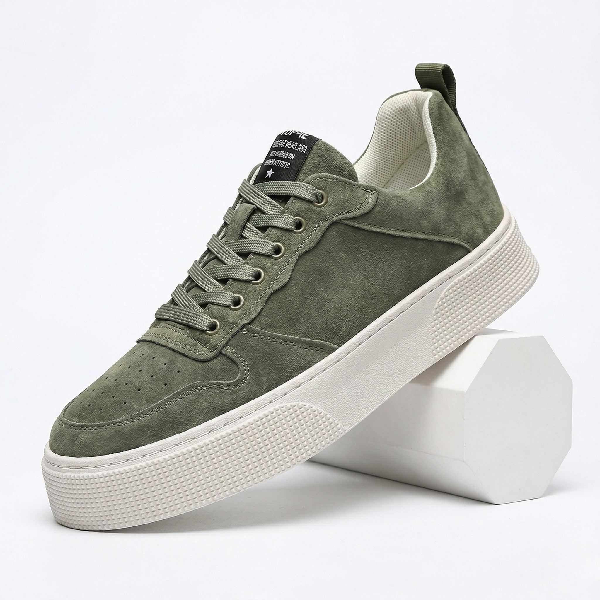 Men’s Breathable Casual Sneakers Comfortable Everyday Walking