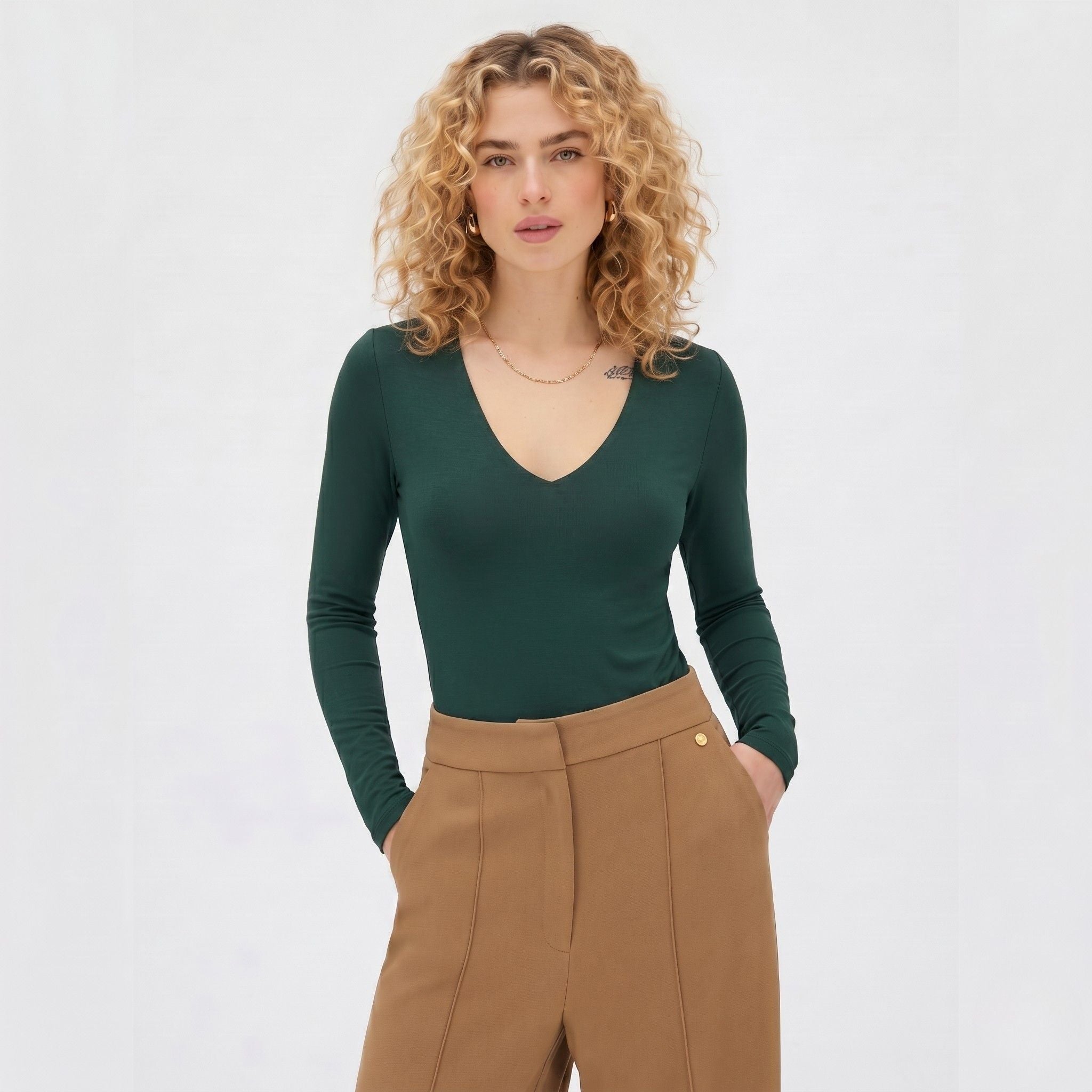 Women's V-Neck Top V-Neck Structured Shoulder Long Sleeve