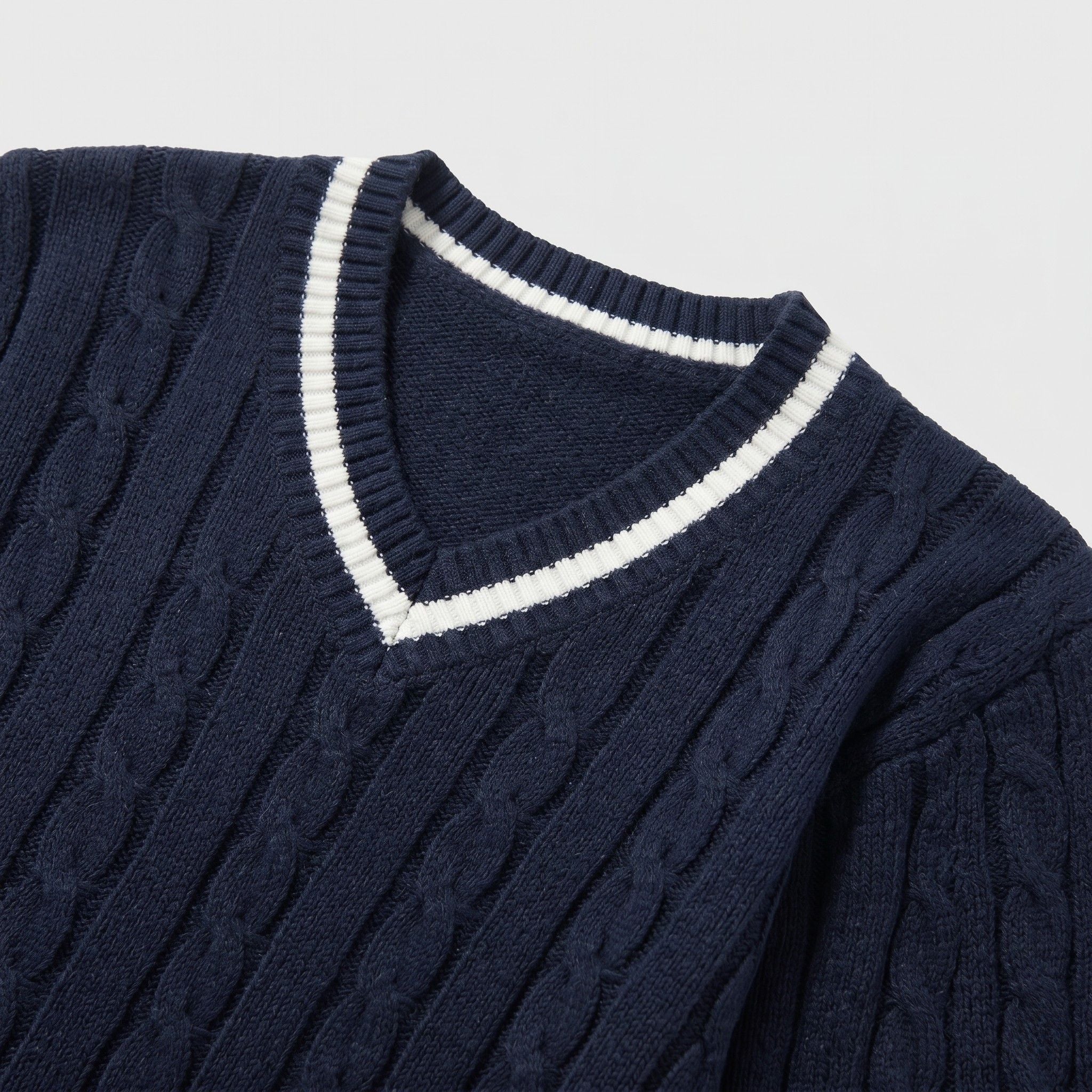 Women's Knit Jumper Cable V-Neck Cricket Stripe Regular Fit
