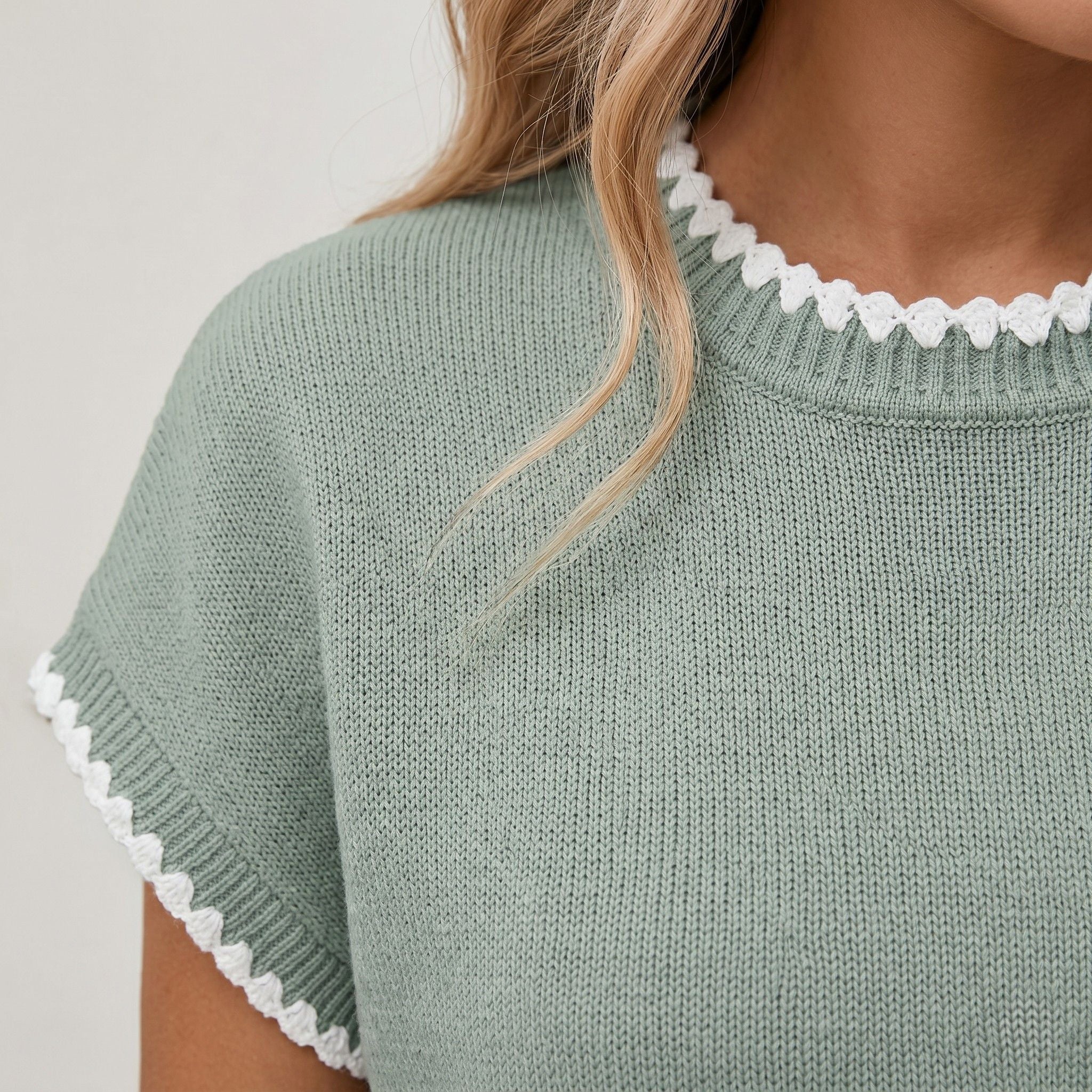 Women's Knit Jumper Short Sleeve Crew Neck Relaxed Fit