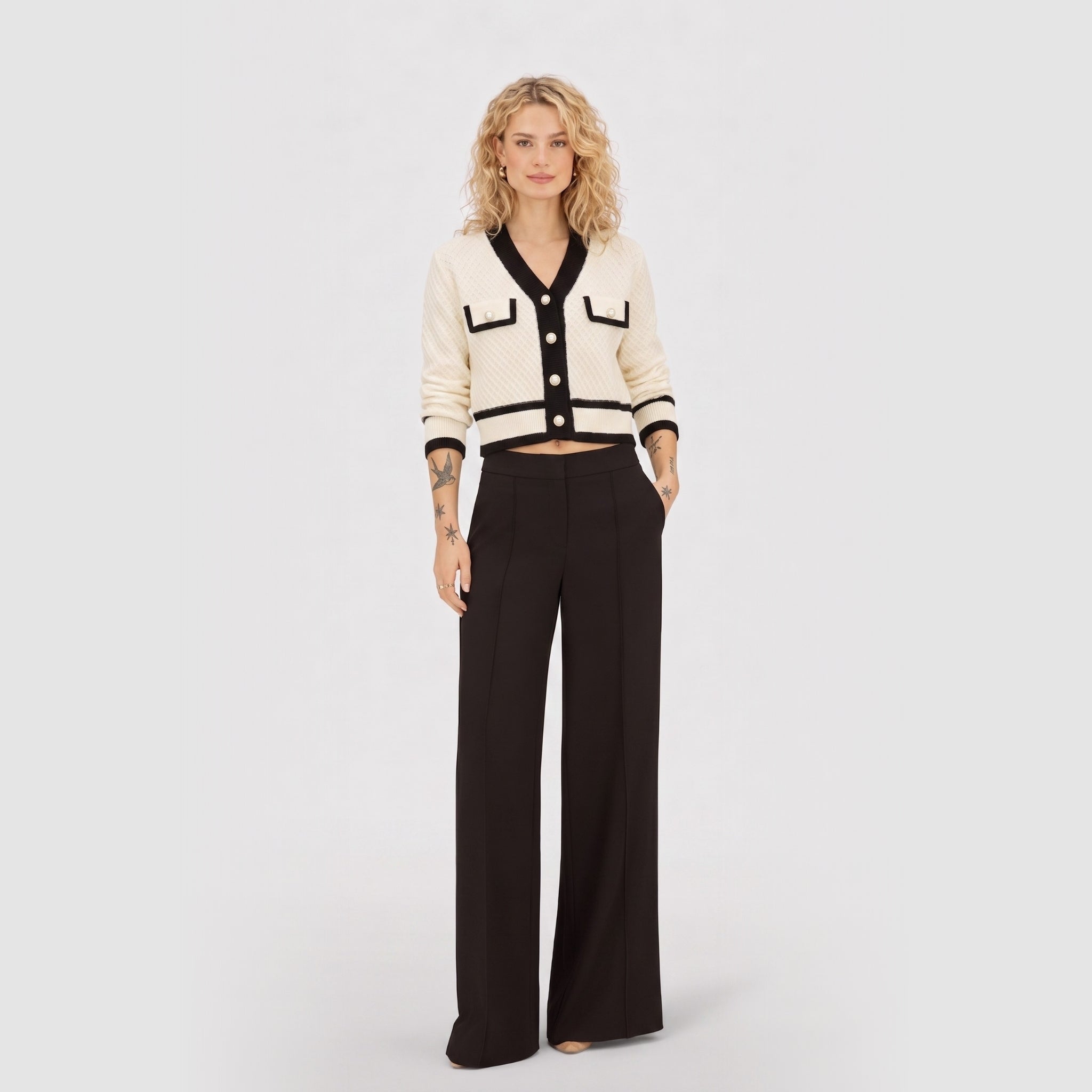 Women's Cropped Knit Cardigan V-Neck Contrast Trim Pearl Button Patch Pockets Regular Fit