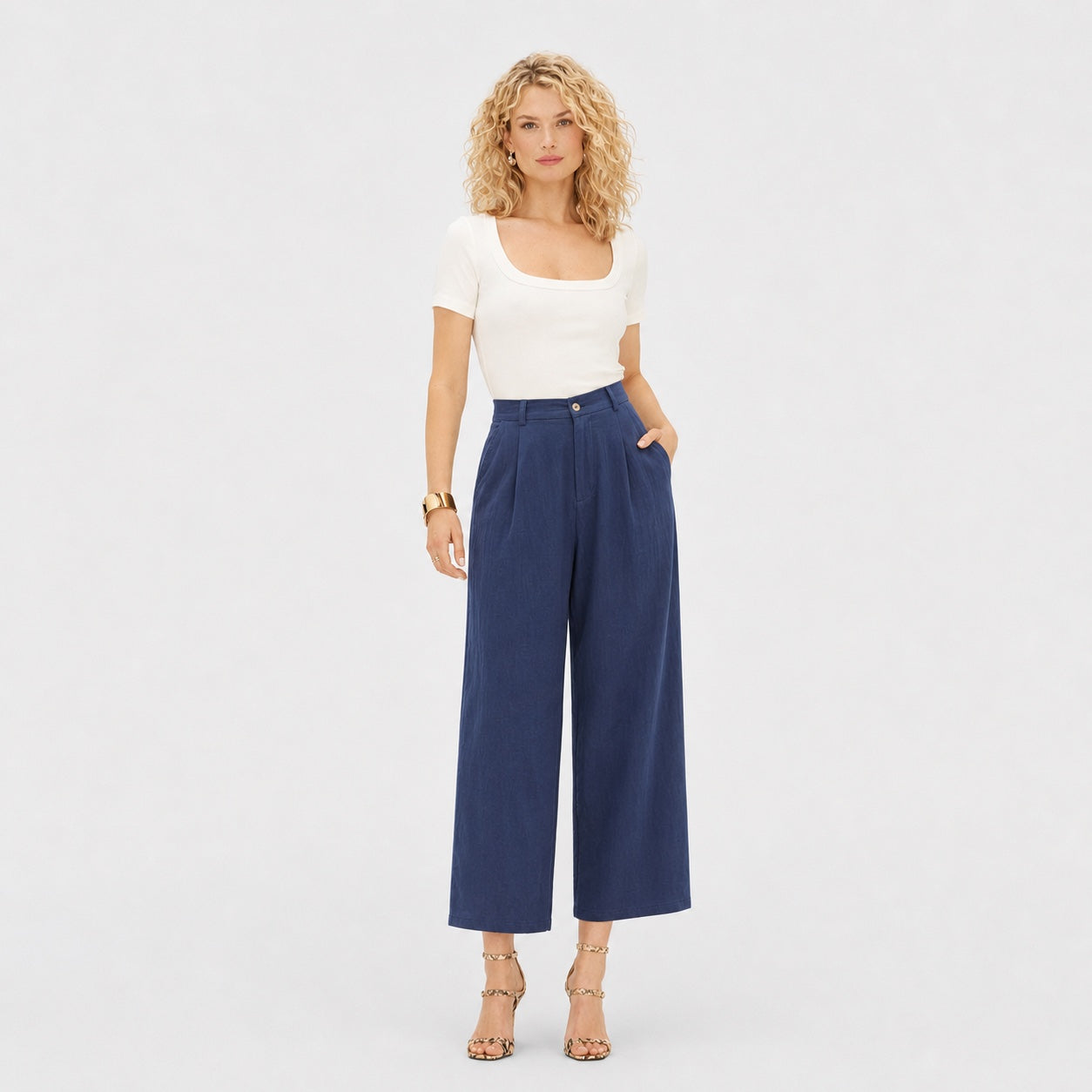 batch81_navy-blue_model_2-2_front.jpg