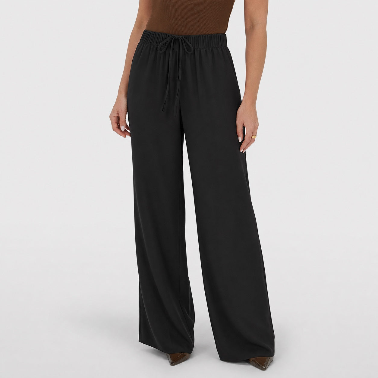 batch82_black_model_1-0_front.jpg